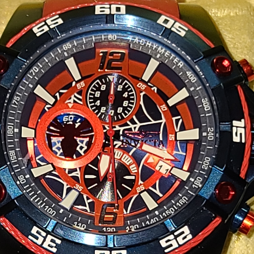 SPIDERMAN  INVICTA  WATCH